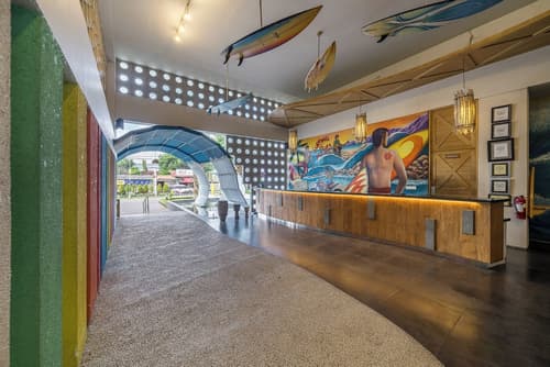 Bliss Surfer Hotel Legian, Reception