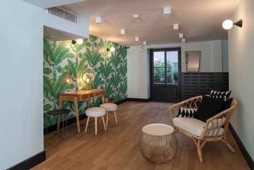 The Pax Hotel, Lobby