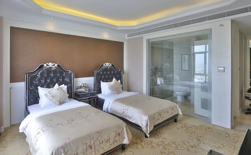 Brilliant Hotel, Room