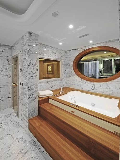 Crowne Plaza BURSA by IHG, Jetted tub