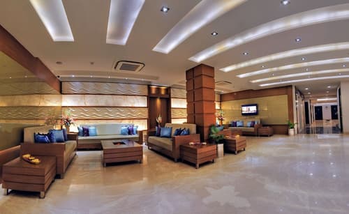 The Retreat, Primary image