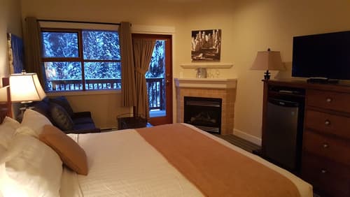 Pinnacle Lodge, Room