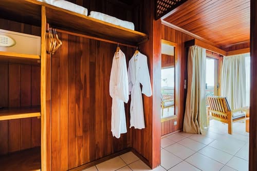 Ficus Sunset Suites, Room