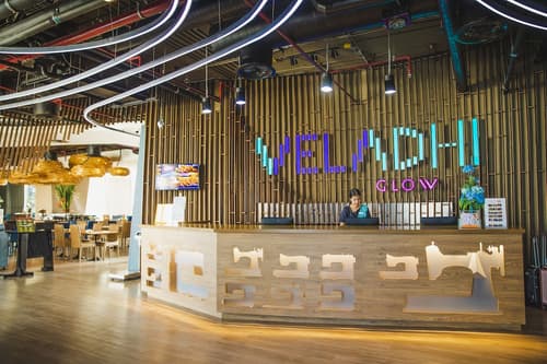 VELA Dhi GLOW Pratunam, Reception