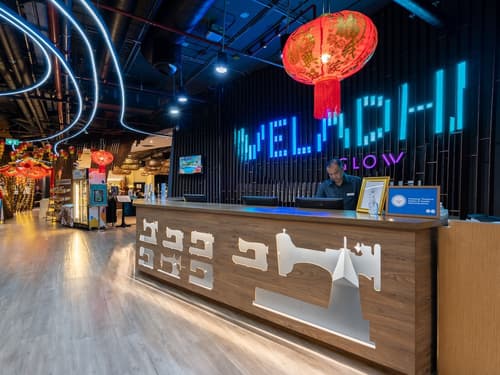 VELA Dhi GLOW Pratunam, Reception