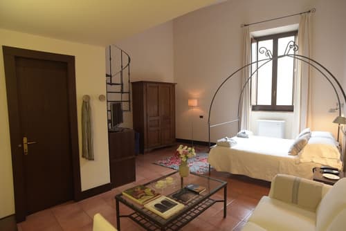 Palazzo Piccolomini, Room