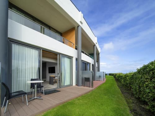 Lighthouse Beach Resort, 