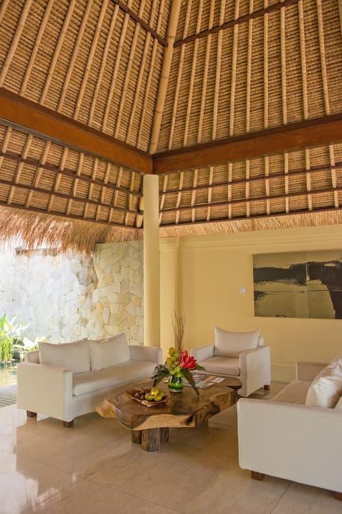 Komaneka at Rasa Sayang, Lobby sitting area