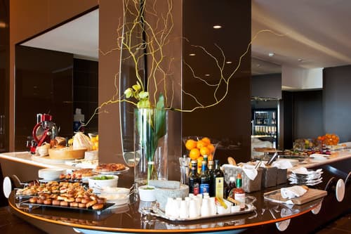 JR Hotels Bari Grande Albergo delle Nazioni, Snack bar
