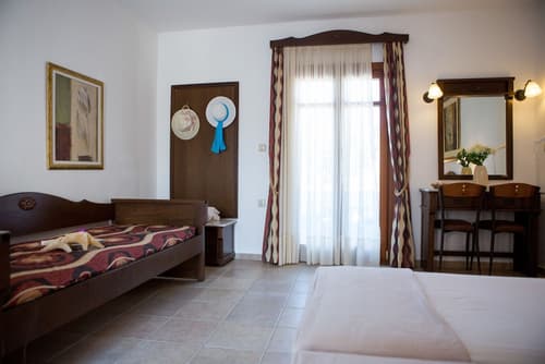 Plaza Beach Hotel, Room