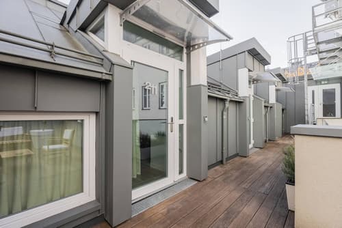 FortyPlusOne Hotel, Terrace/patio