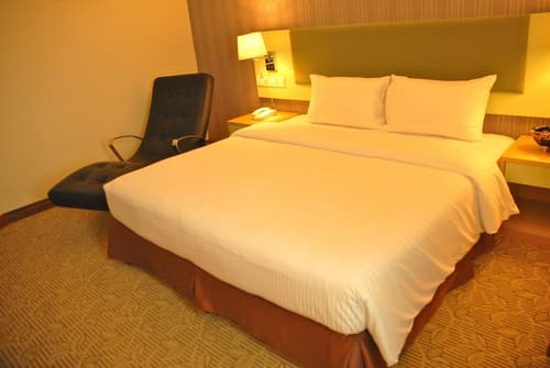 The Pavilion Hotel, Room