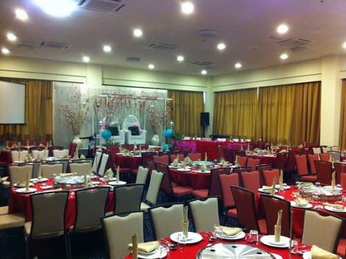 The Pavilion Hotel, Restaurant