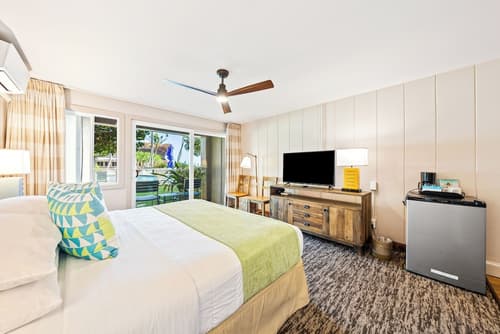 The ISO by Castle, Room