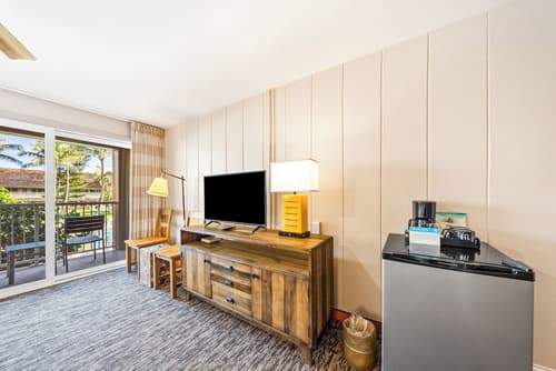 The ISO by Castle, Room