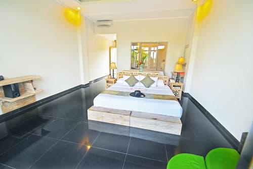 KajaNe Tulamben, Room