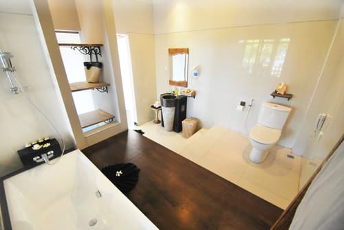 KajaNe Tulamben, Room