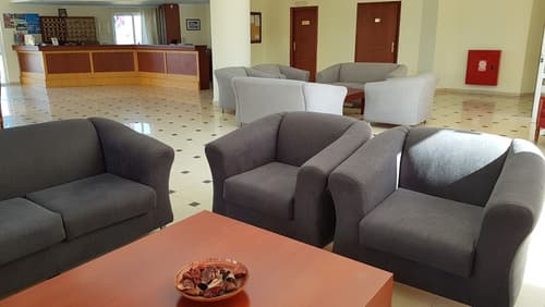 Sunny Bay Hotel, Lobby