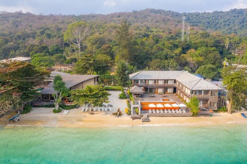 Baan Ploy Sea, Front of property