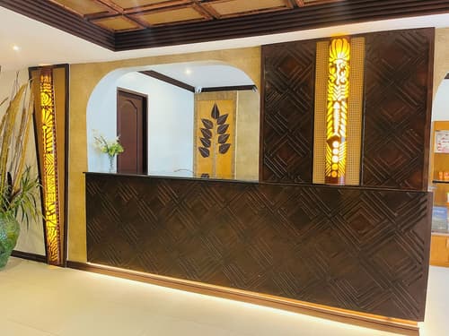 Red Coconut Beach Hotel, Reception