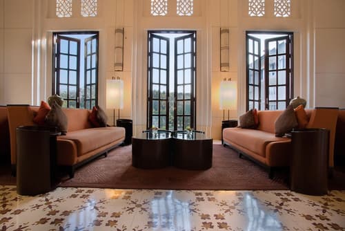 HARRIS Hotel & Conventions Malang, Lobby sitting area