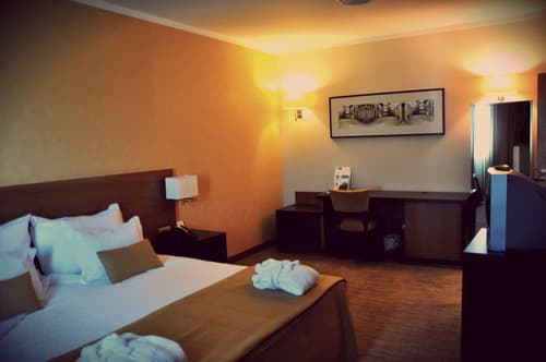 Hotel Lusitania, Room