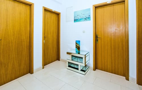 Villa Softic, Interior entrance