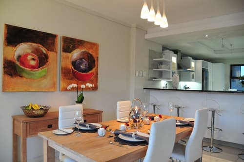 Whale Coast All Suite Hotel, In-room dining