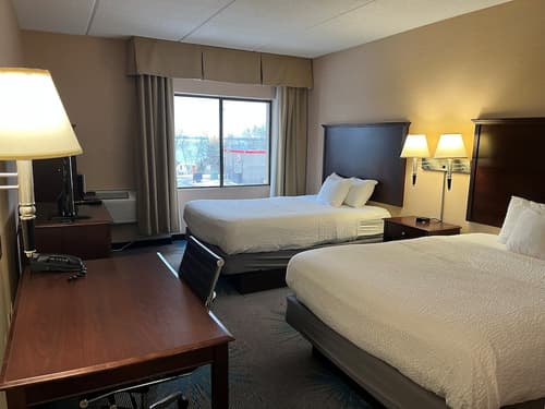 Days Inn by Wyndham Duluth Lakewalk, Room