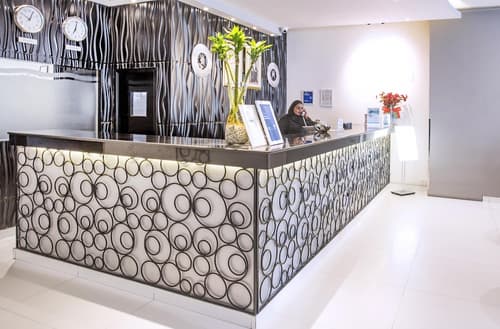 Best Western Premier Muscat, Lobby