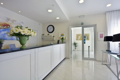 Sidari Beach Hotel, Reception