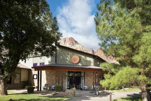 The Red Cliffs Lodge Zion, a Tribute Portfolio Hotel, Bar (on property)