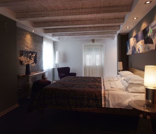 Hotel Hippocampus, Room