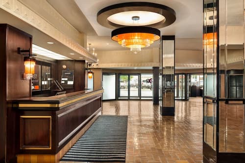 Coast Prince George Hotel by APA, Lobby