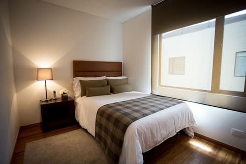 93 Luxury Suites & Residences, Room