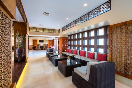 VOUK Hotel & Suites, Lobby