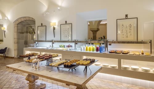 Hotel ILUNION Mérida Palace, Breakfast buffet