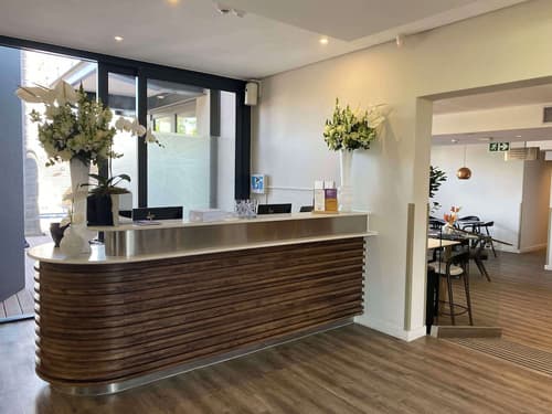 Radisson Hotel and Convention Centre OR Tambo Airport, Reception