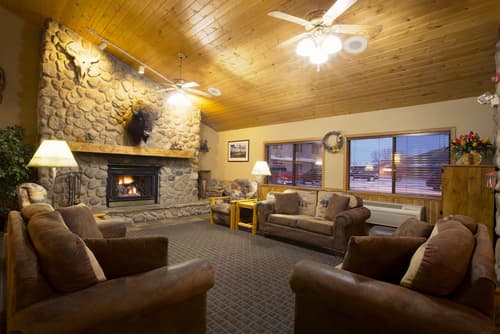 AmericInn by Wyndham Medora, Lobby