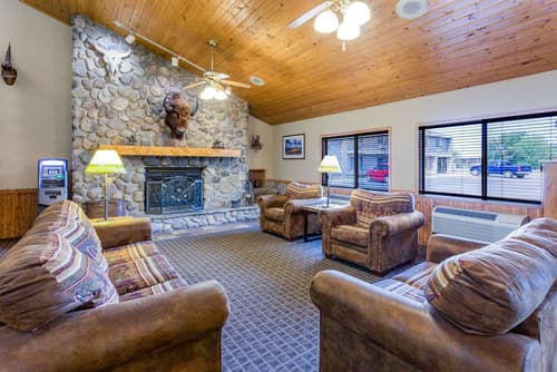 AmericInn by Wyndham Medora, Lobby