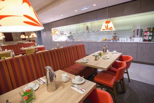 Simm’s Hotel – the cityhotel next to Metro U3, Breakfast area