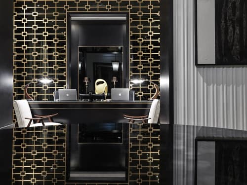 J.K. Place Roma, Reception