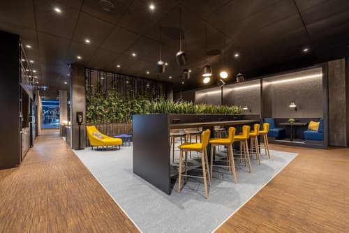 Radisson Hotel & Suites Zurich, Lobby lounge