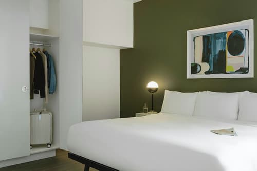 Sonder by Marriott Bonvoy Revival Apartments English Bay, Room