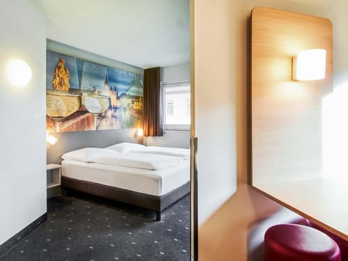 B&B HOTEL Würzburg-City, Room