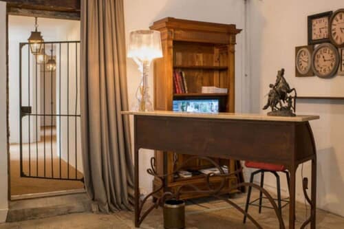 Les Remparts Hôtels et Demeures Historiques, Reception