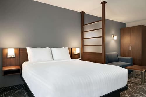 Microtel Inn & Suites by Wyndham Antigonish, Room