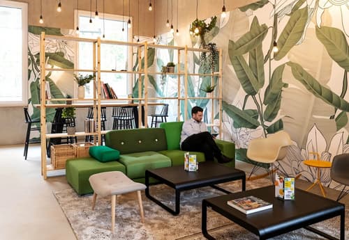 B&B Hotel Basel, Reception