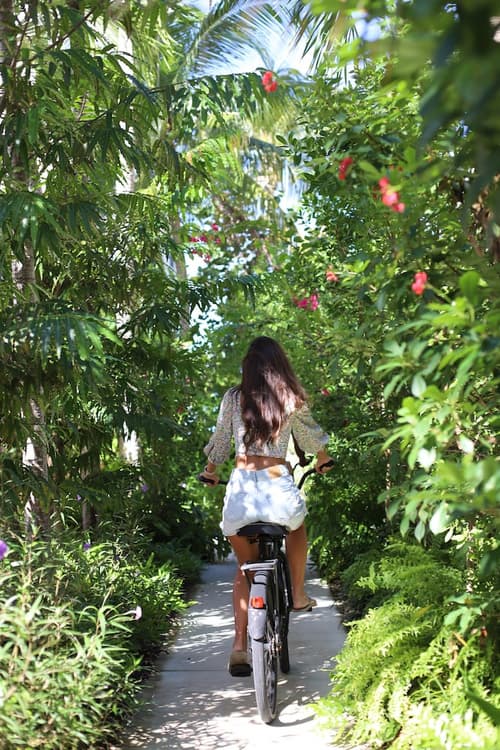 Hampton by Hilton Grand Cayman Seven Mile Beach, Bicycling