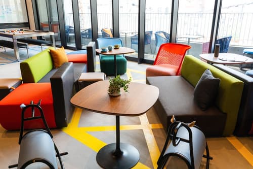 lyf Tenjin Fukuoka, Lobby sitting area